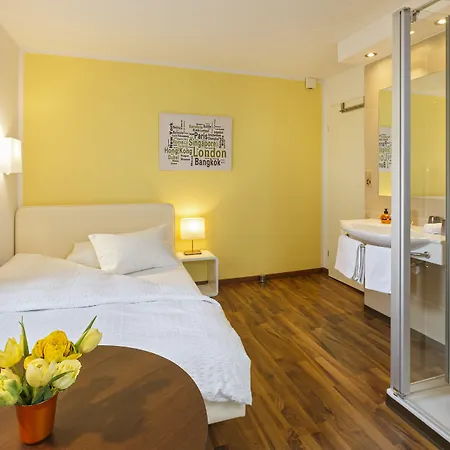 Hotel Familie Hugenschmidt 2*