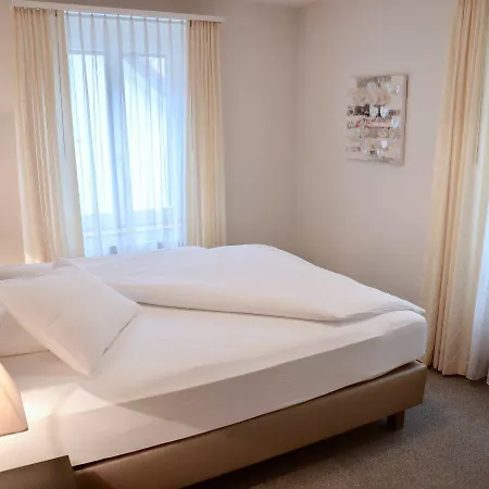 Familie Hugenschmidt Hotell Zürich