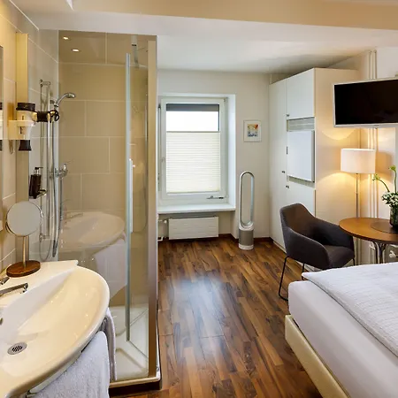 Familie Hugenschmidt Hotel 2*