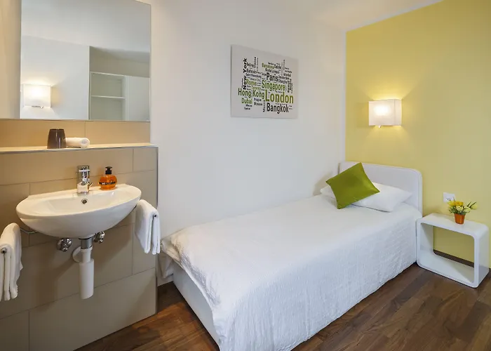 Familie Hugenschmidt 2* 취리히