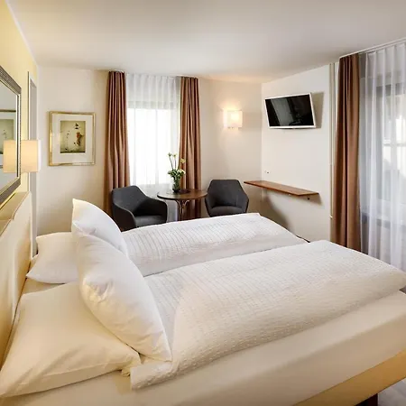 Отель Familie Hugenschmidt Цюрих