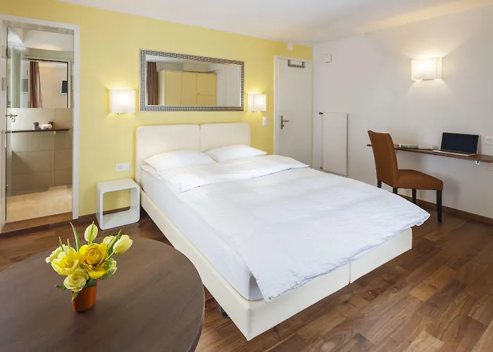 Familie Hugenschmidt Otel 2*